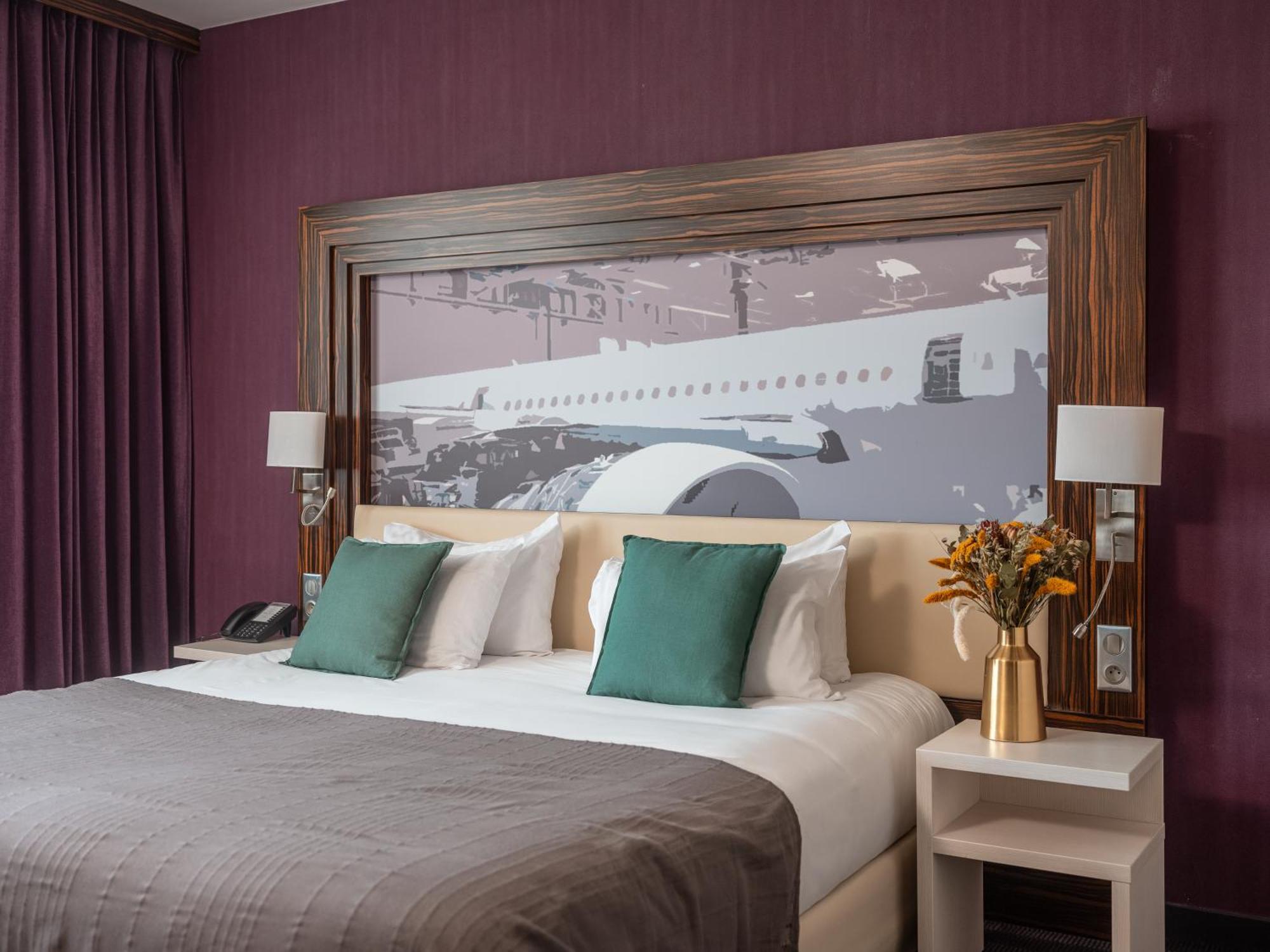 Premium Queen Room sofa bed